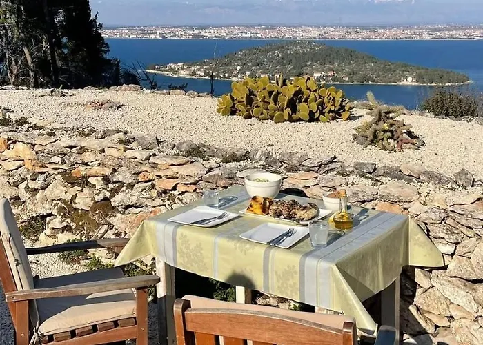 Secluded House - Ugljan - 23713 *